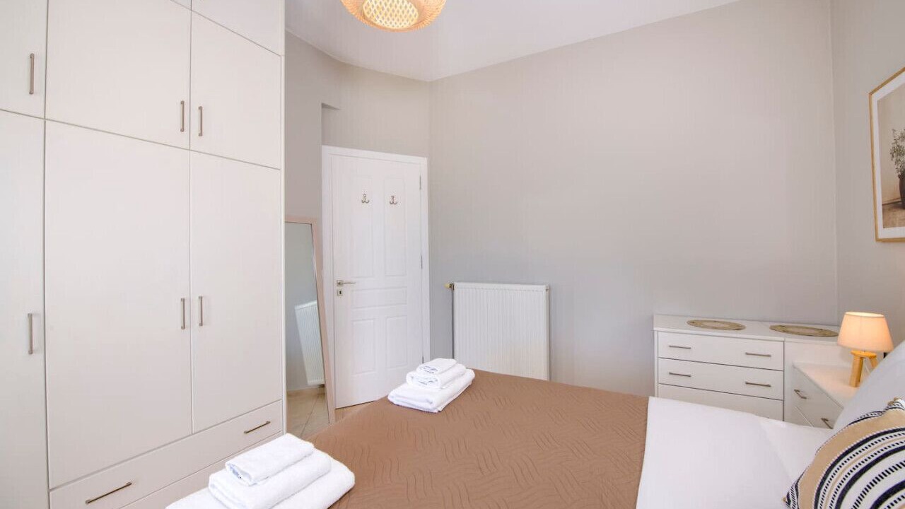 Photo of Bedroom in Exopoli