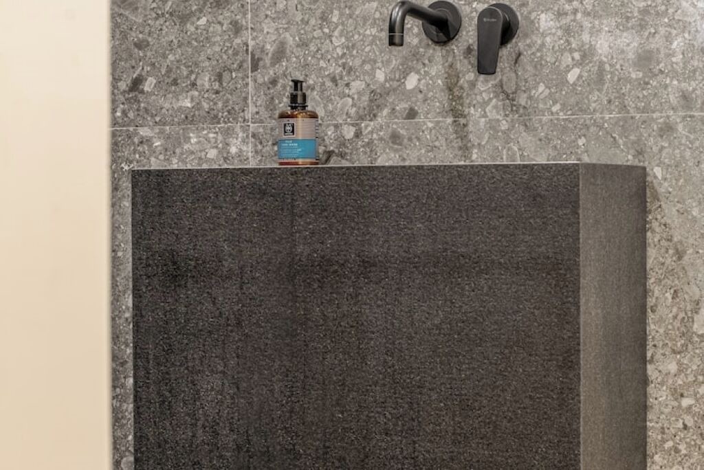 Photo of Bathroom in Korydallos