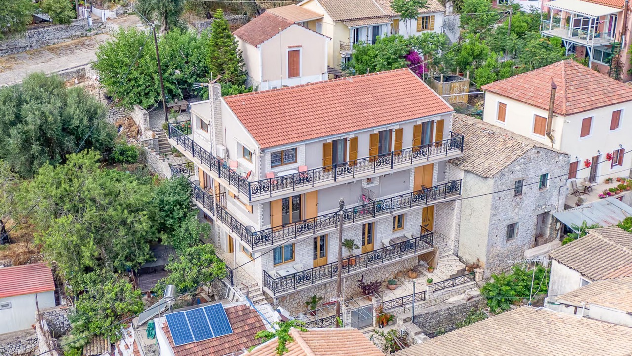 Photo of Others in Gaios