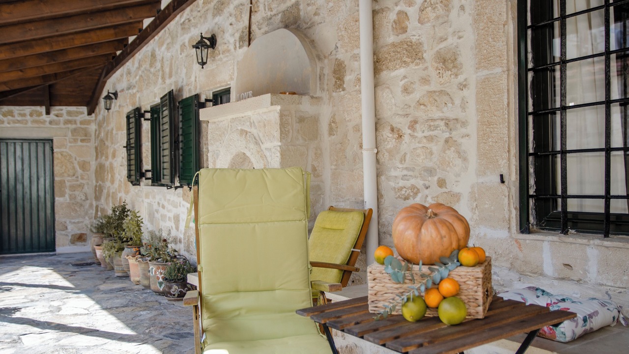 Photo of Patio Balcony in Pirgou