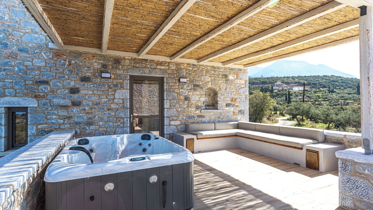 Photo of Patio Balcony in Kardamyli