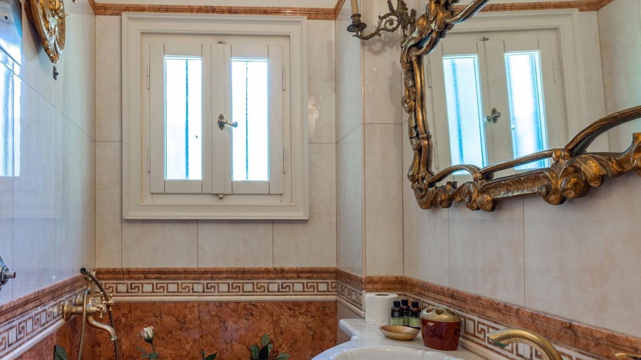 Photo of Bathroom in Skotino