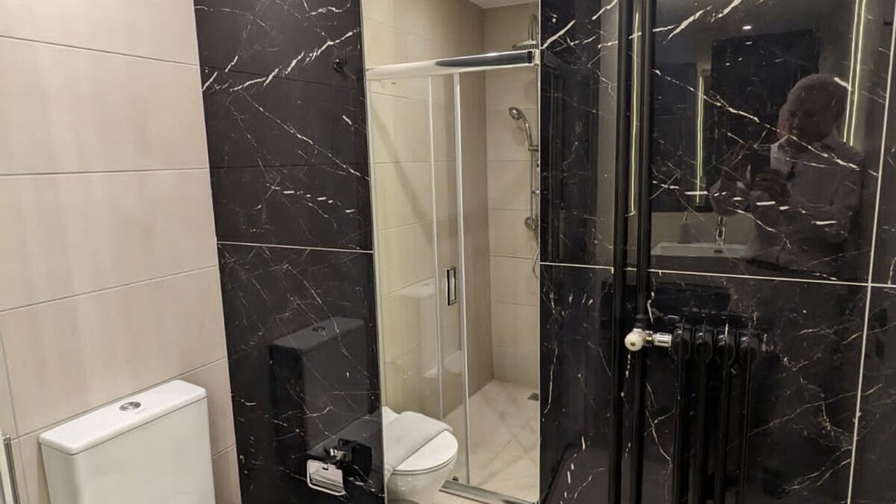 Photo of Bathroom in Alimos