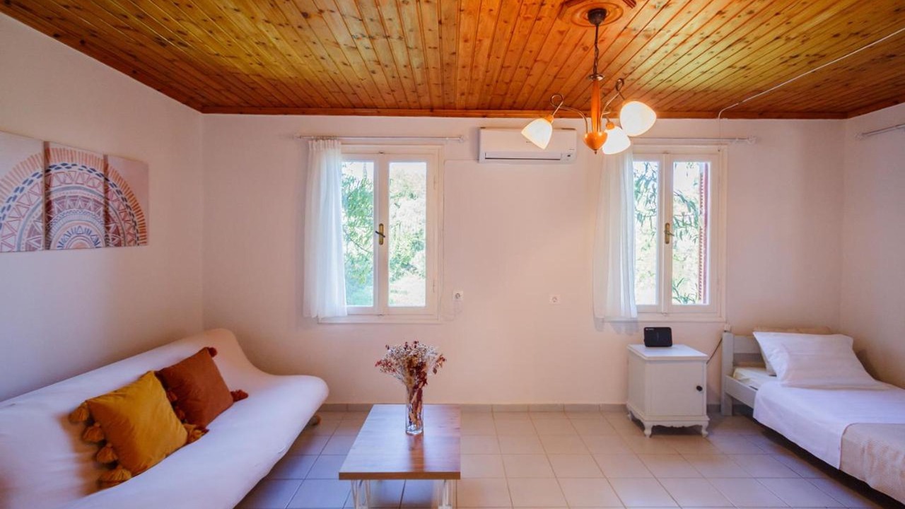 Photo of Livingroom in Agios Sostis