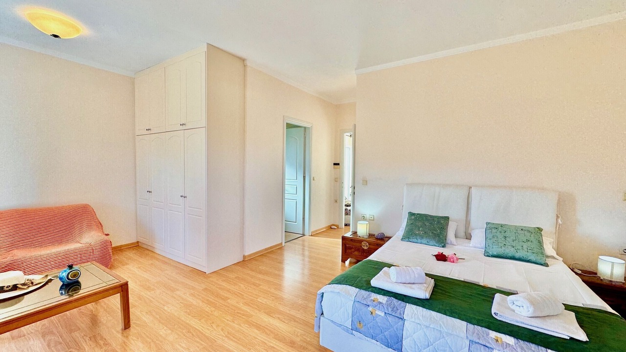 Photo of Bedroom in Almiros Beach