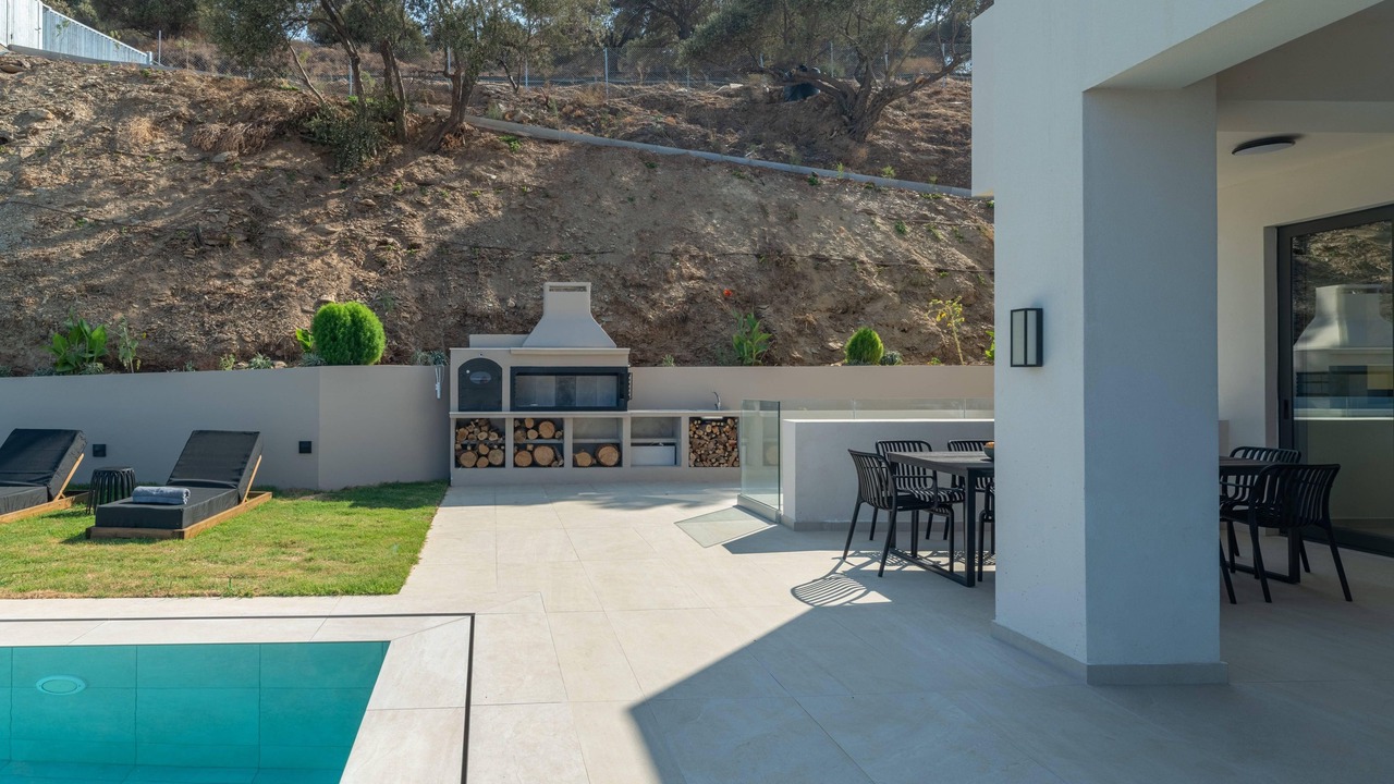 Photo of Outdoor in Linoperamata