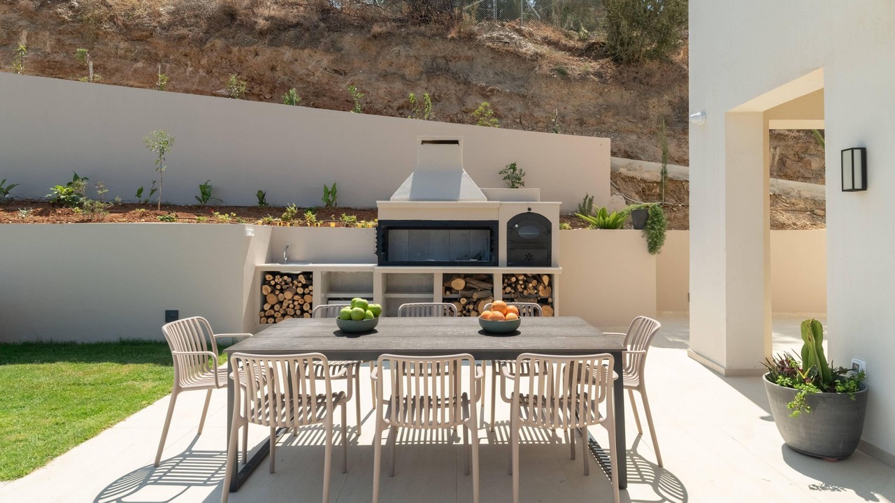 Photo of Outdoor in Linoperamata