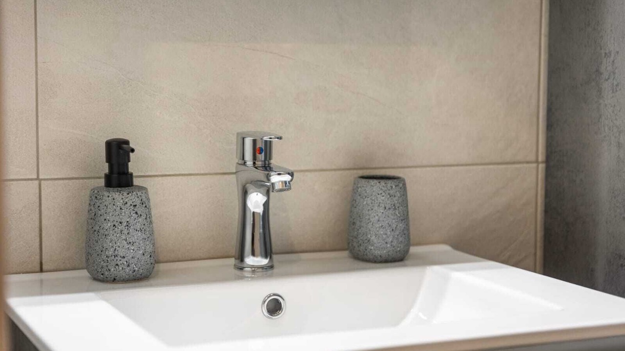 Photo of Bathroom in Galatsi