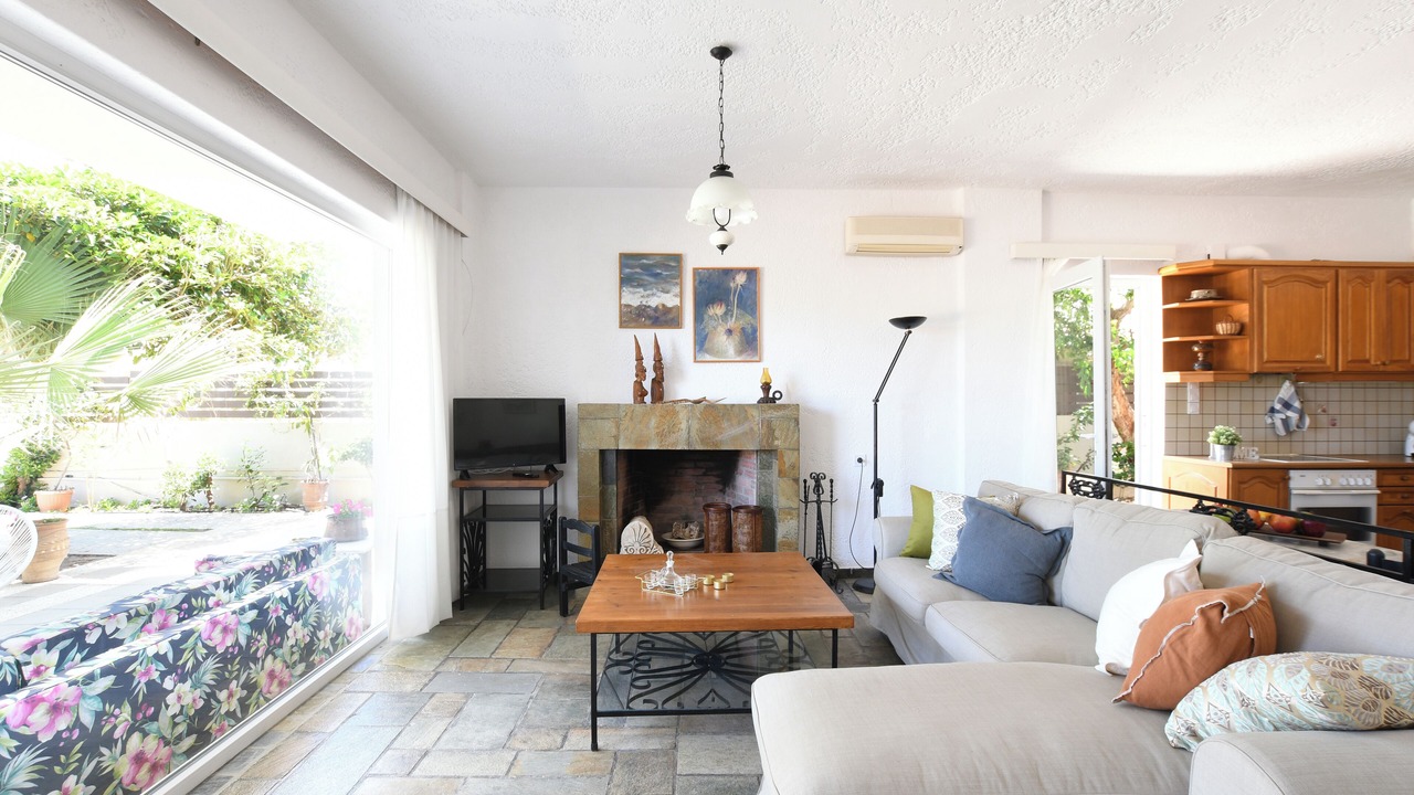 Photo of Livingroom in Aposelemis