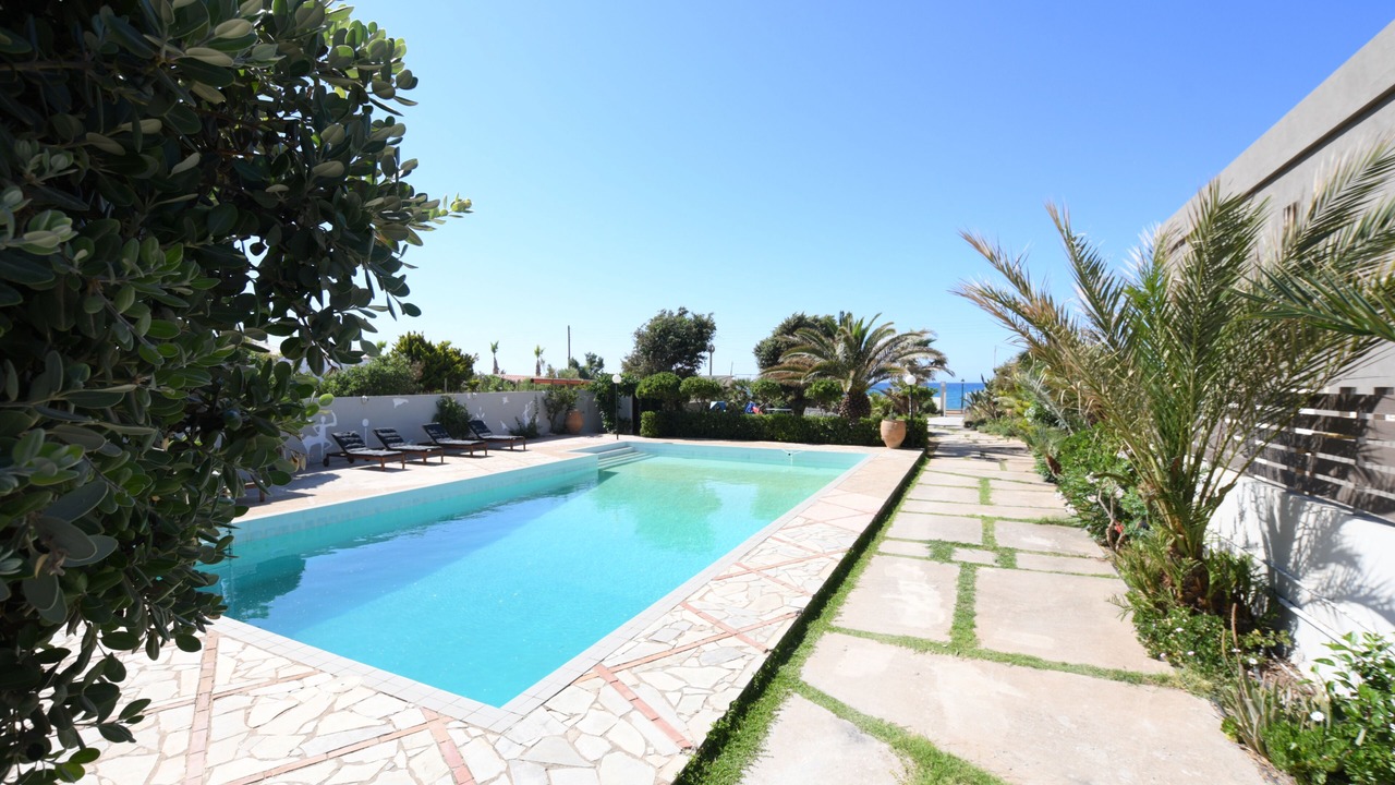 Photo of Outdoor in Aposelemis