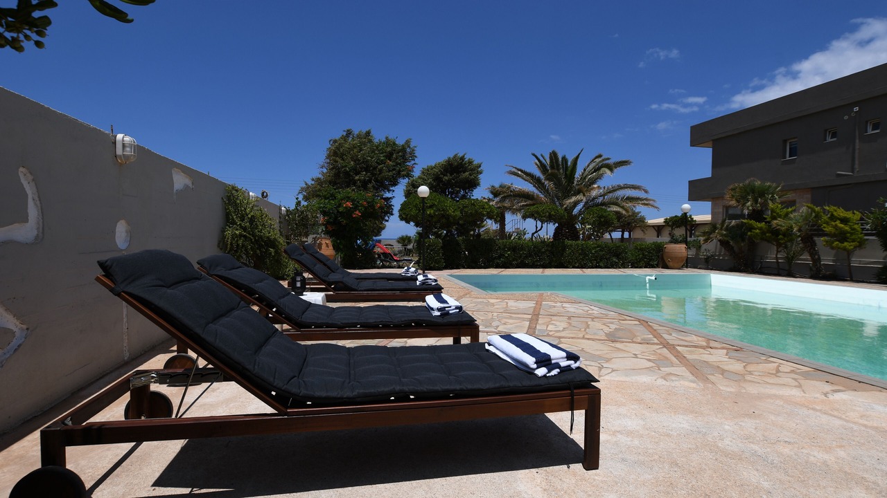 Photo of Outdoor in Aposelemis