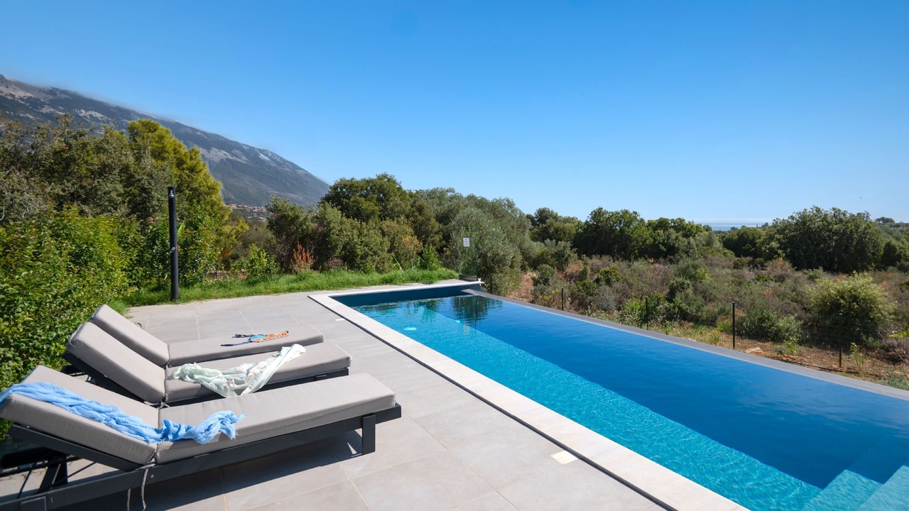 Photo of Outdoor in Karavados