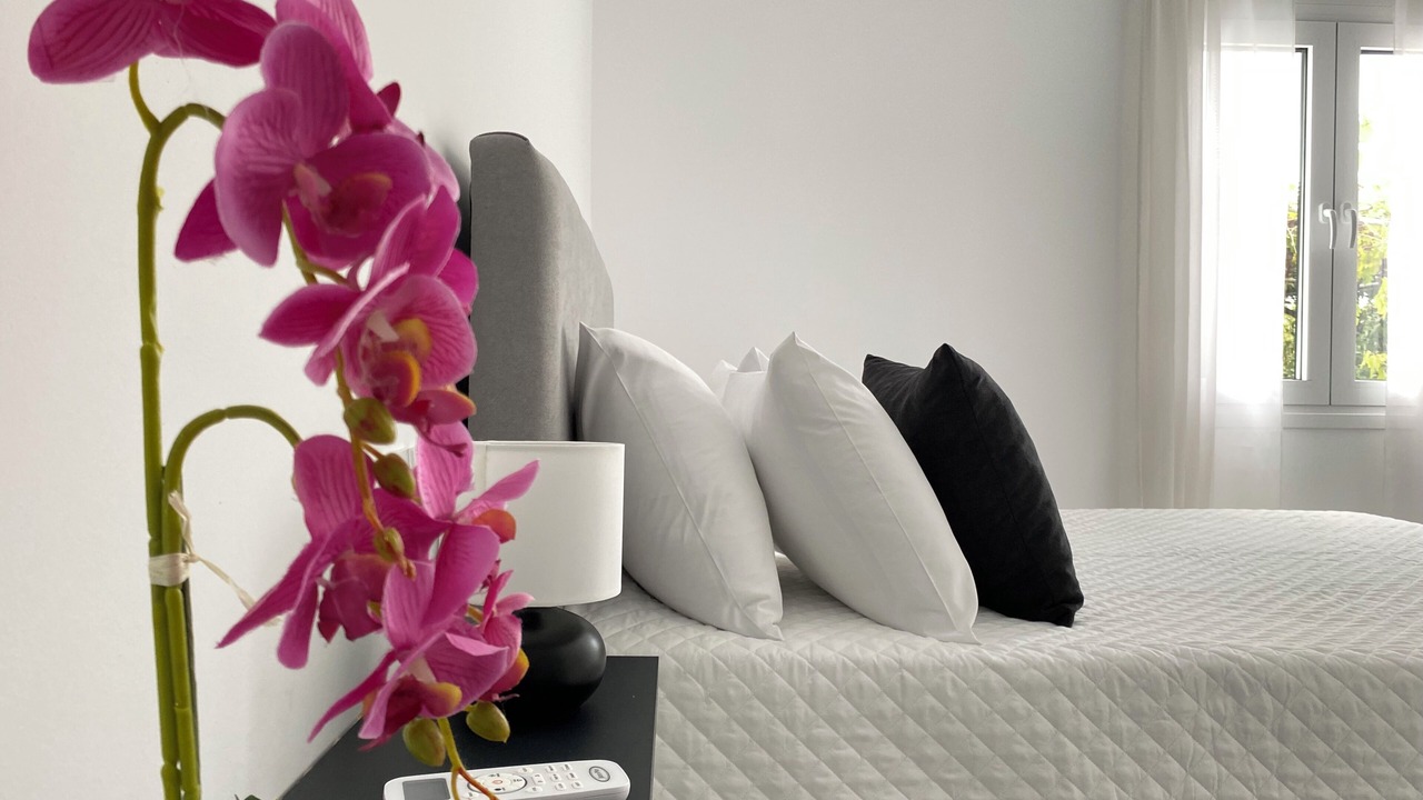 Photo of Bedroom in Glossa