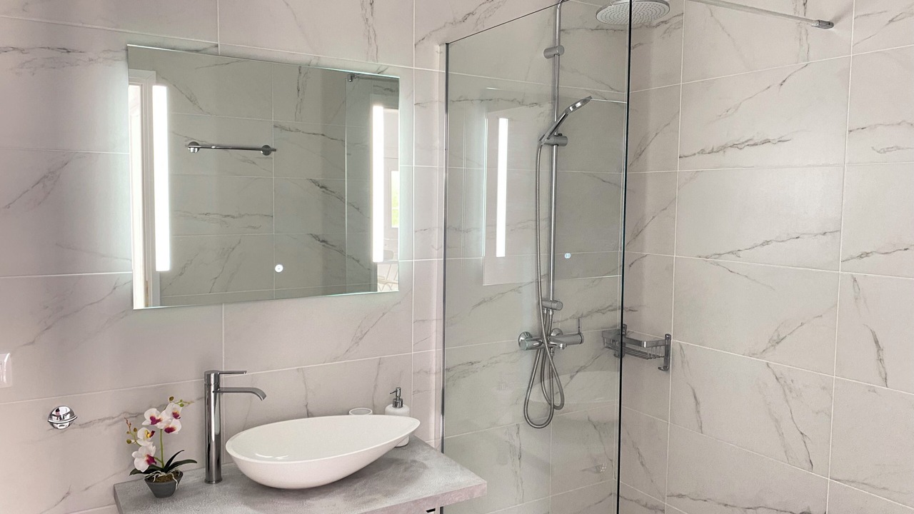 Photo of Bathroom in Glossa