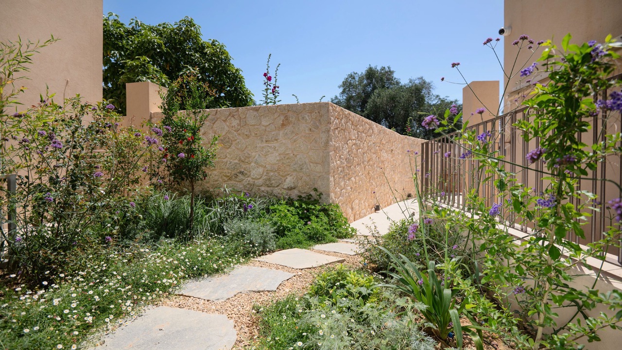 Photo of Others in Kouramades