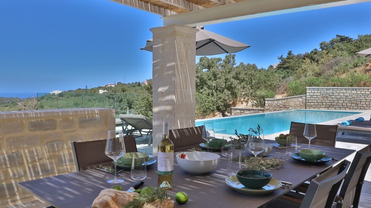 Photo of Outdoor in Monopari