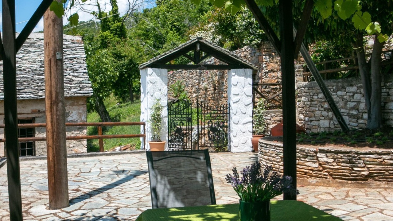 Photo of Outdoor in Pinakates