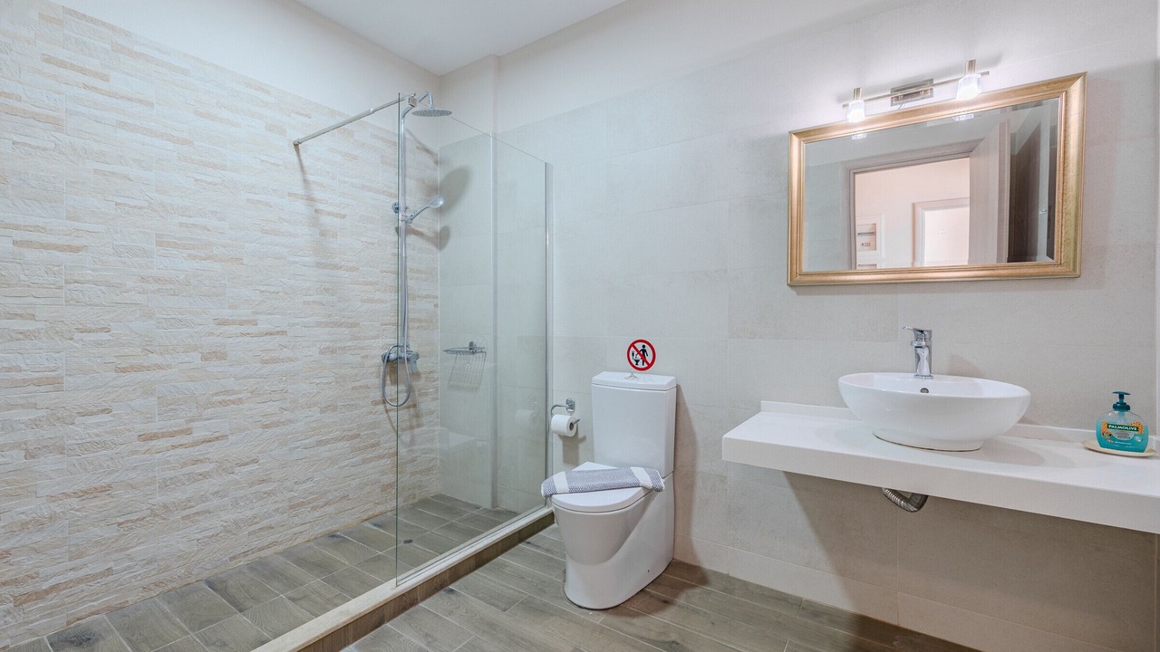 Photo of Bathroom in Kastri