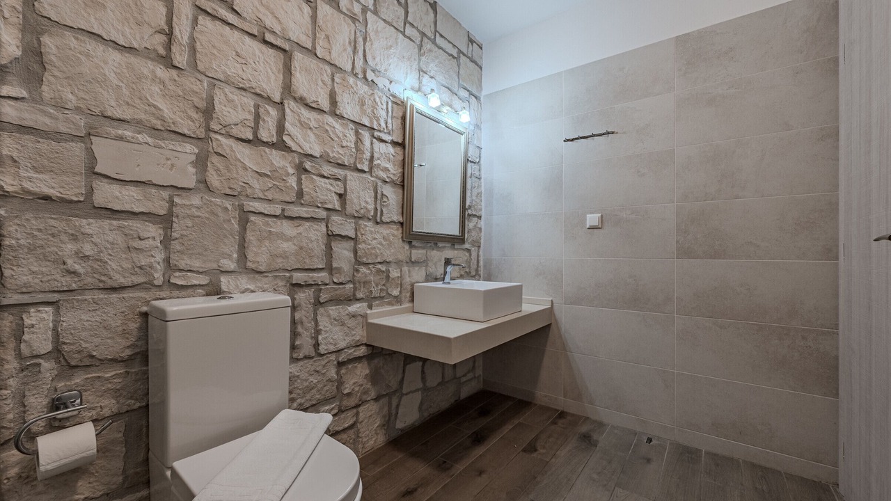 Photo of Bathroom in Kastri