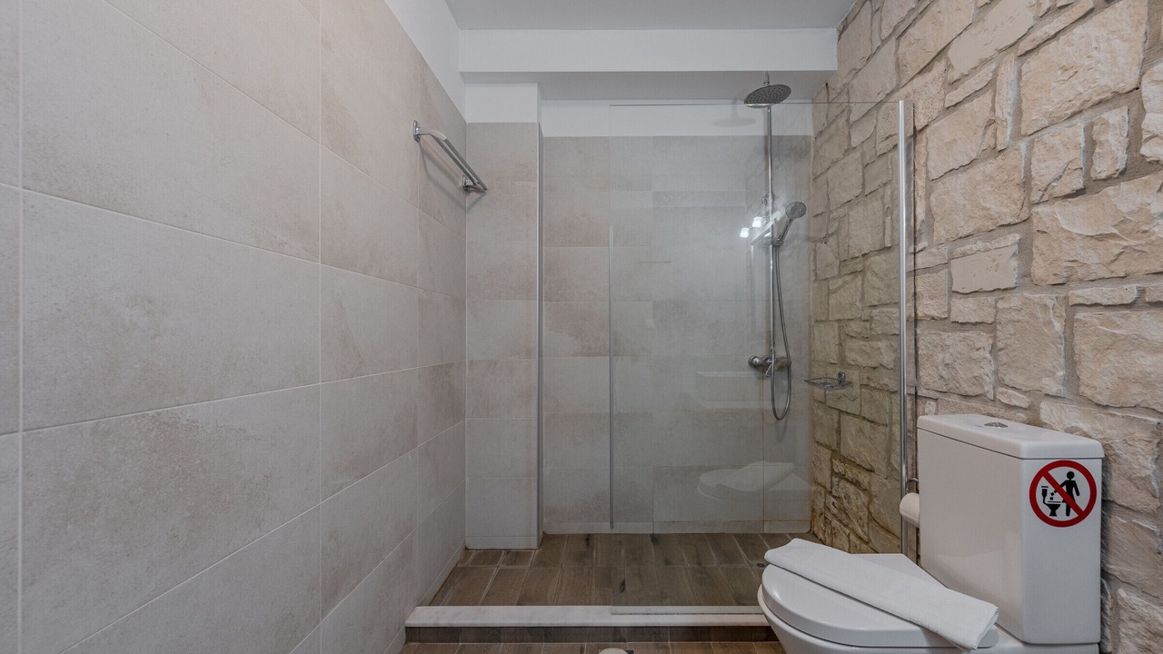 Photo of Bathroom in Kastri