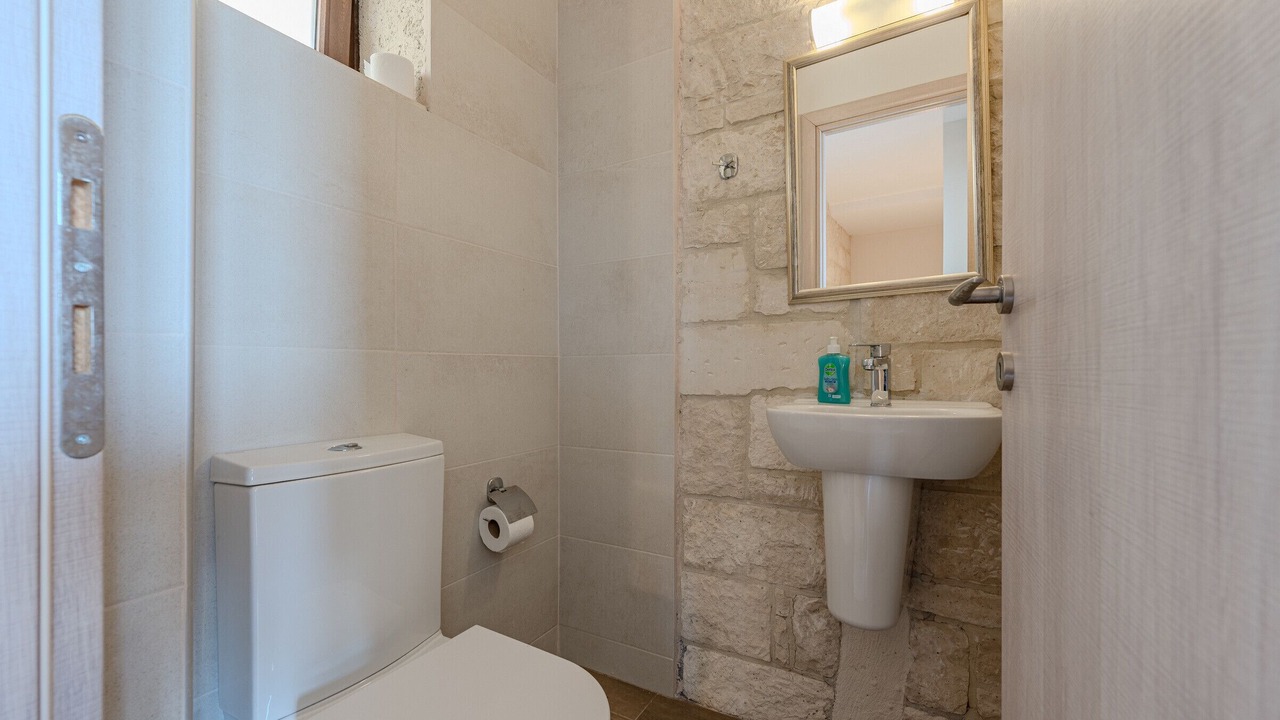 Photo of Bathroom in Kastri