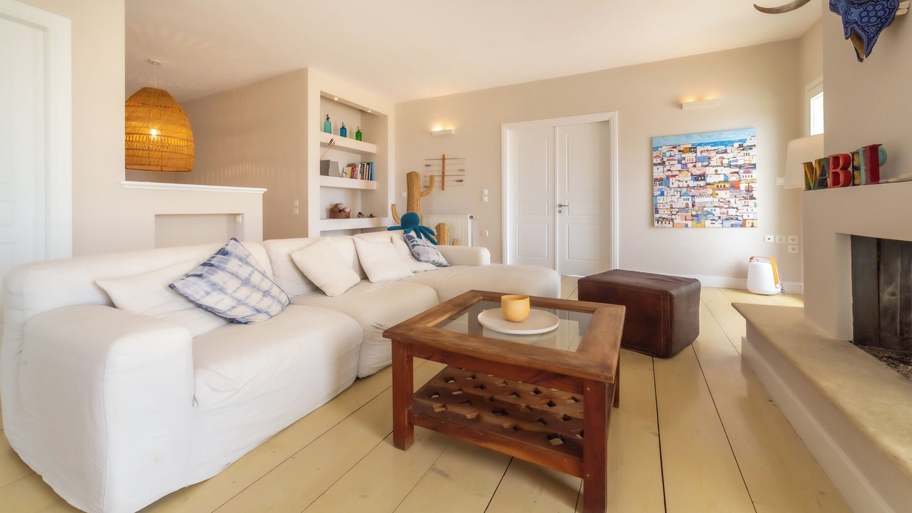 Photo of Livingroom in Leivathos