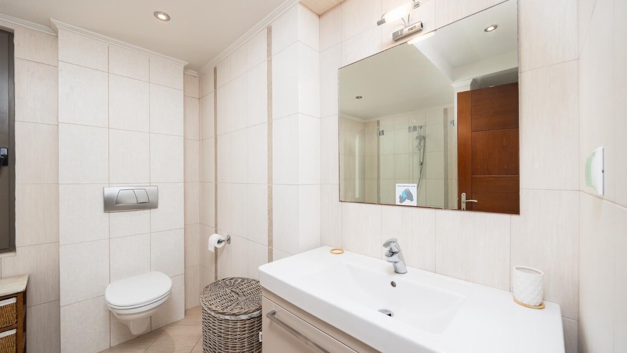 Photo of Bathroom in Gennadi