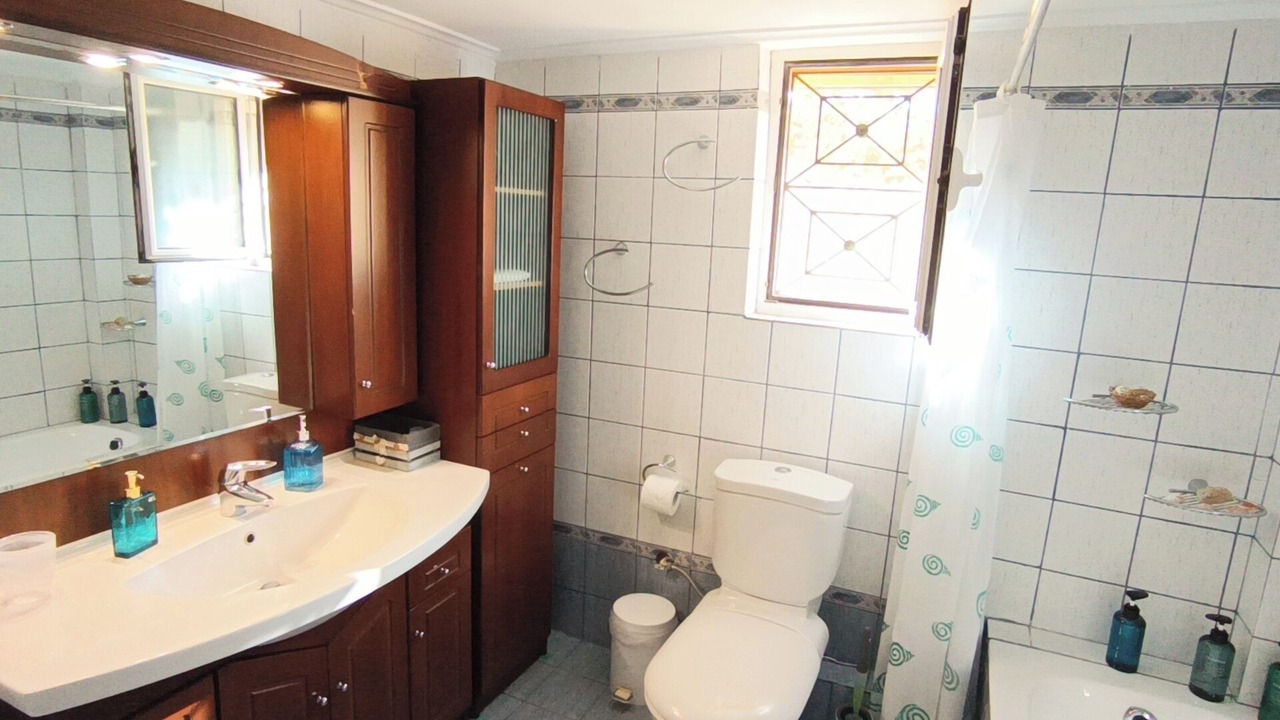 Photo of Bathroom in Lavreotiki