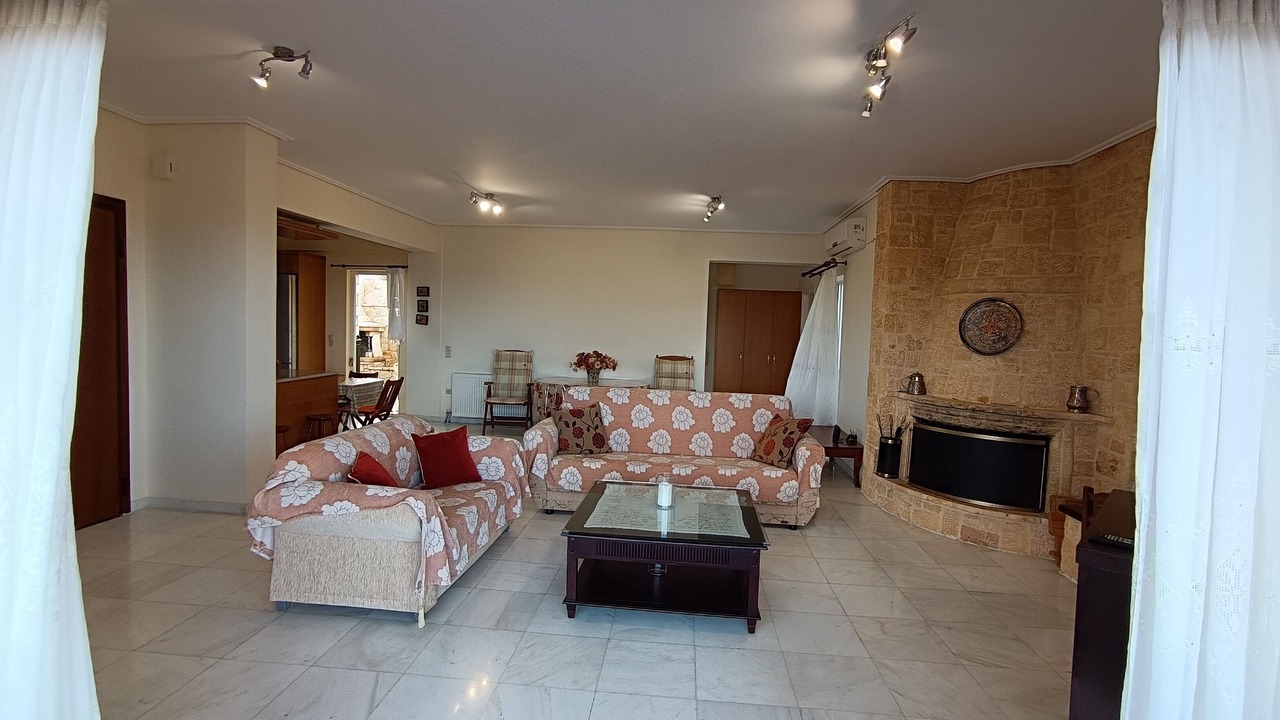 Photo of Livingroom in Lavreotiki