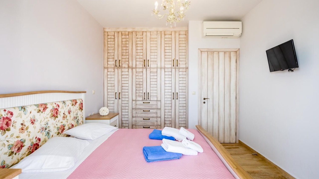 Photo of Bedroom in Spanokhorion