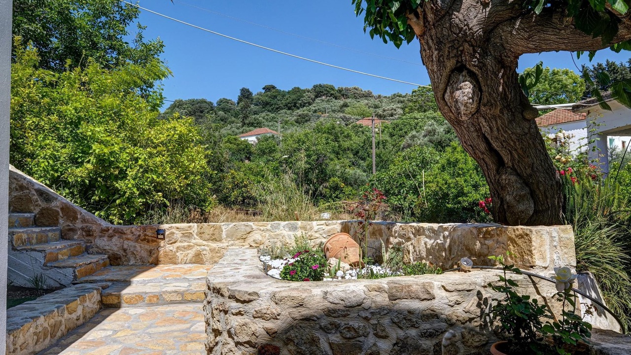 Photo of Outdoor in Panethimos