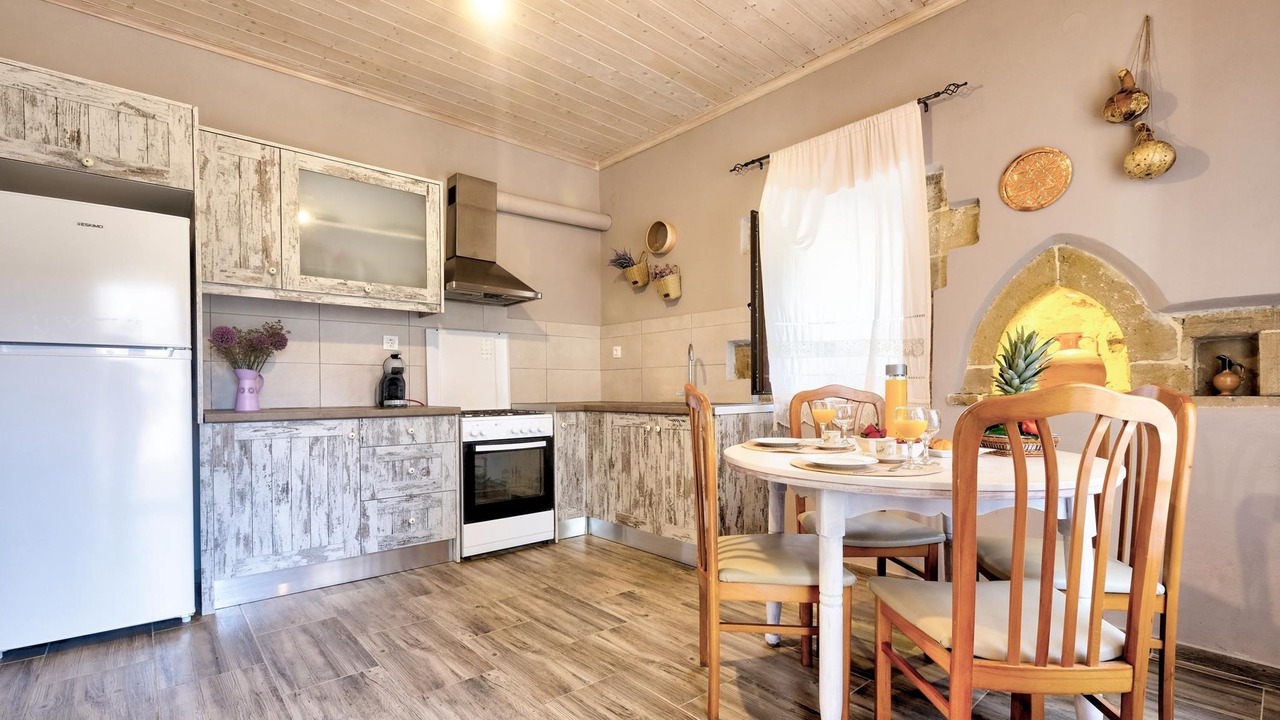 Photo of Kitchen in Panethimos