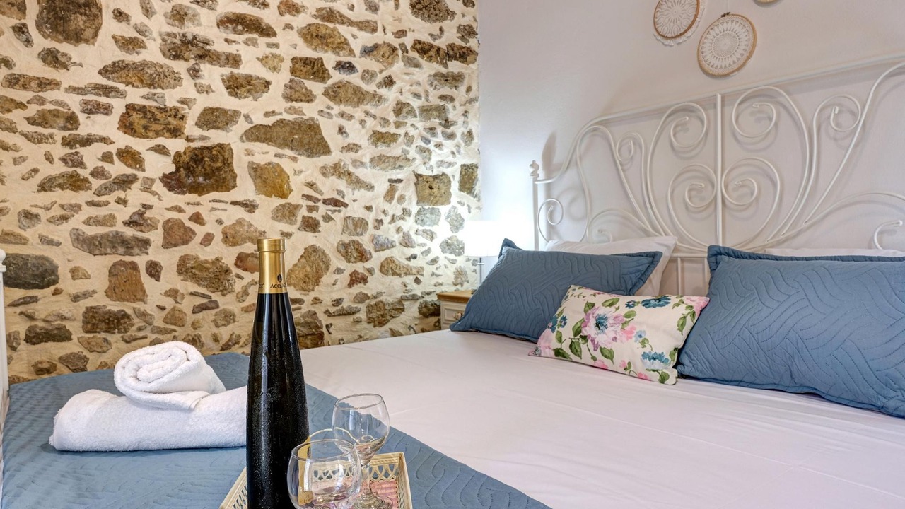 Photo of Bedroom in Panethimos