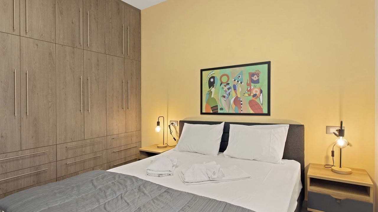 Photo of Bedroom in Lefktron