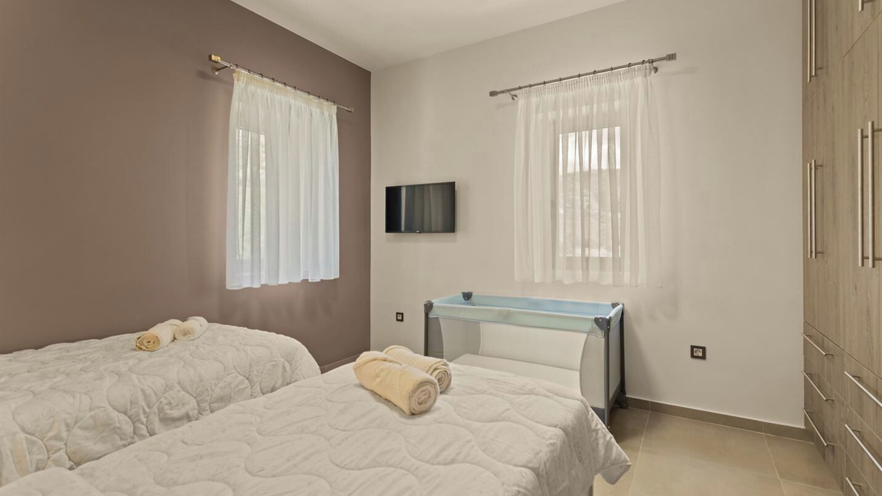 Photo of Bedroom in Lefktron