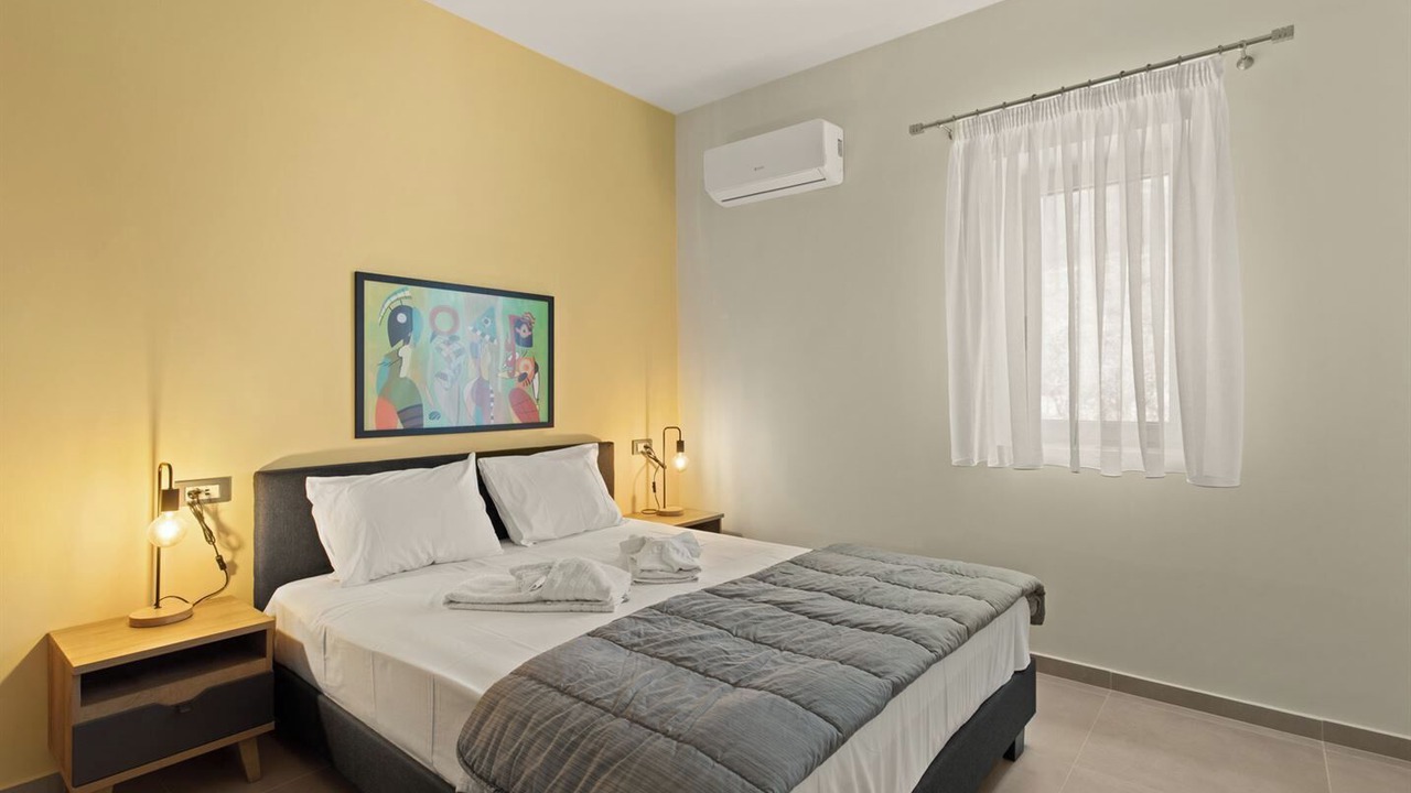 Photo of Bedroom in Lefktron