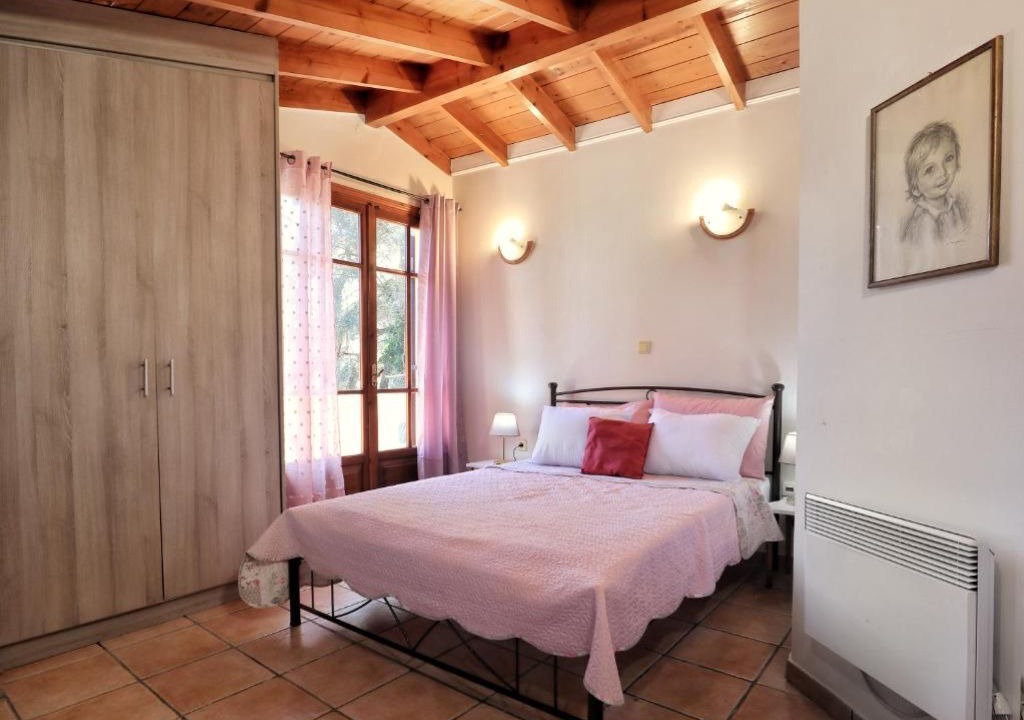 Photo of Bedroom in Kalligoni