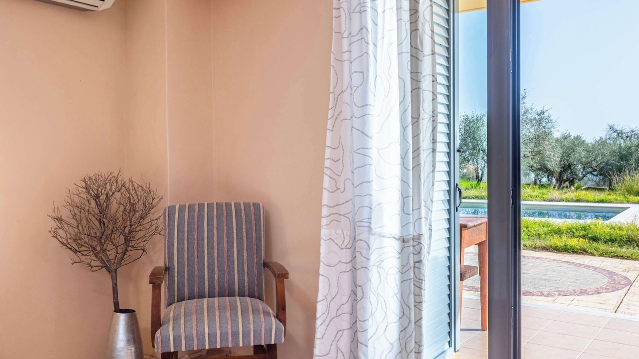 Photo of Bedroom in Lefktron