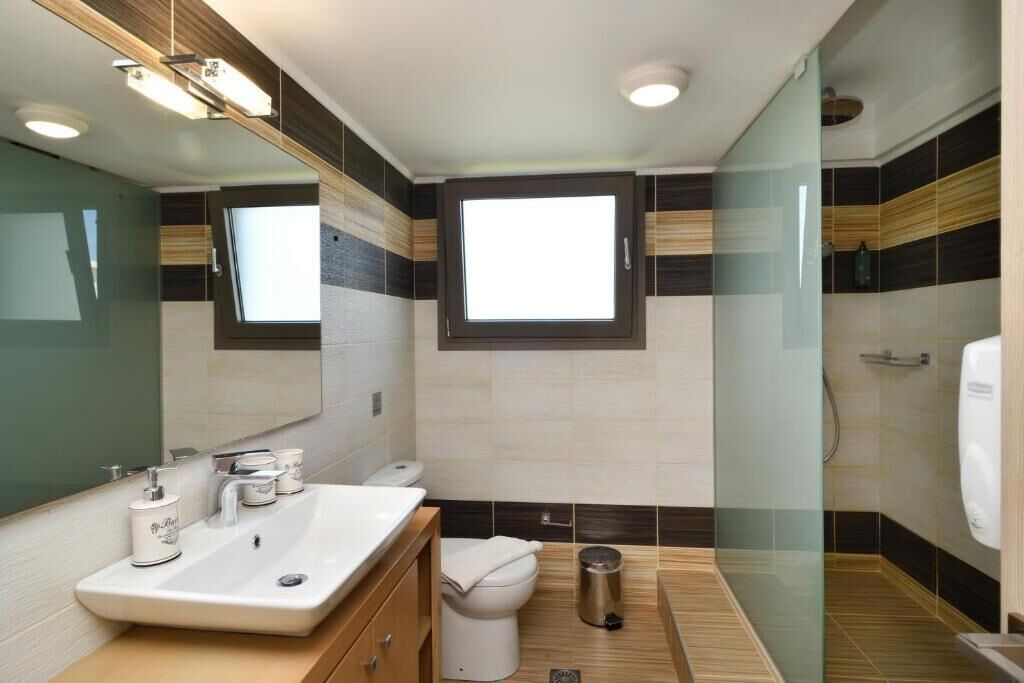 Photo of Bathroom in Halepa