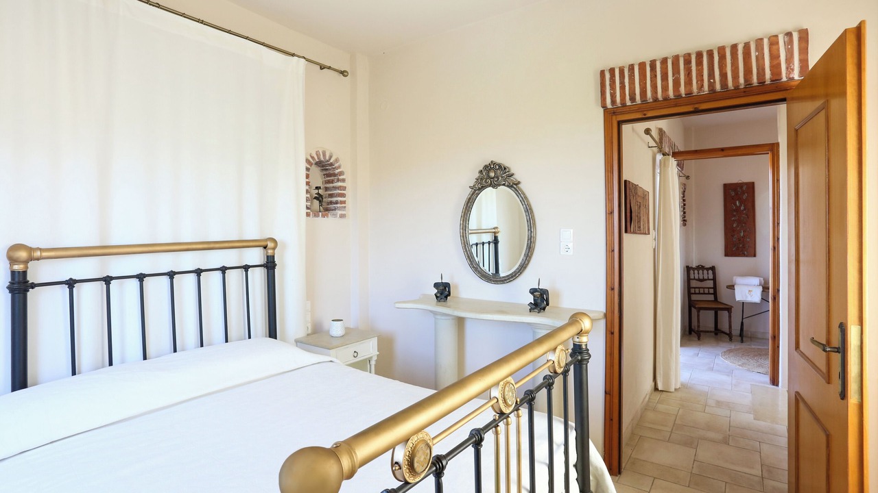 Photo of Bedroom in Faistos