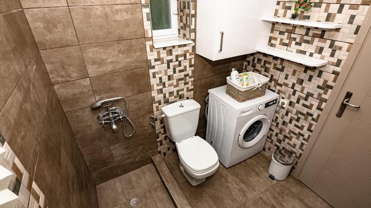 Photo of Bathroom in Armenoi