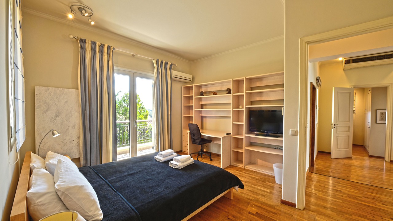 Photo of Bedroom in Voula