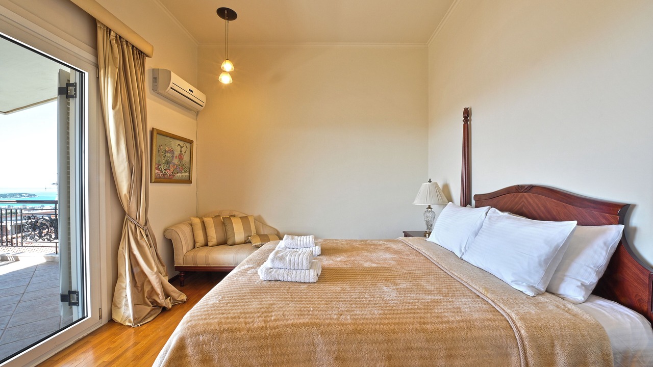 Photo of Bedroom in Voula
