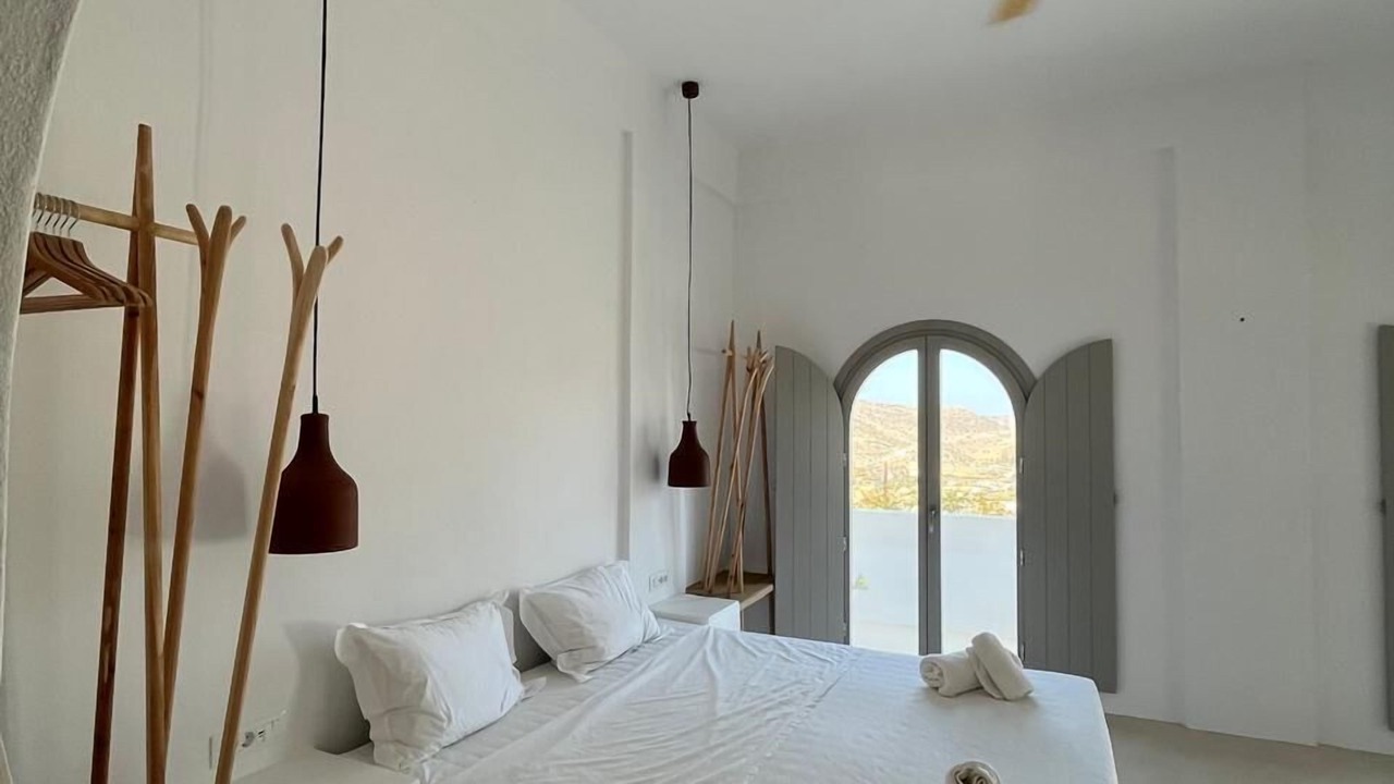 Photo of Bedroom in Ios