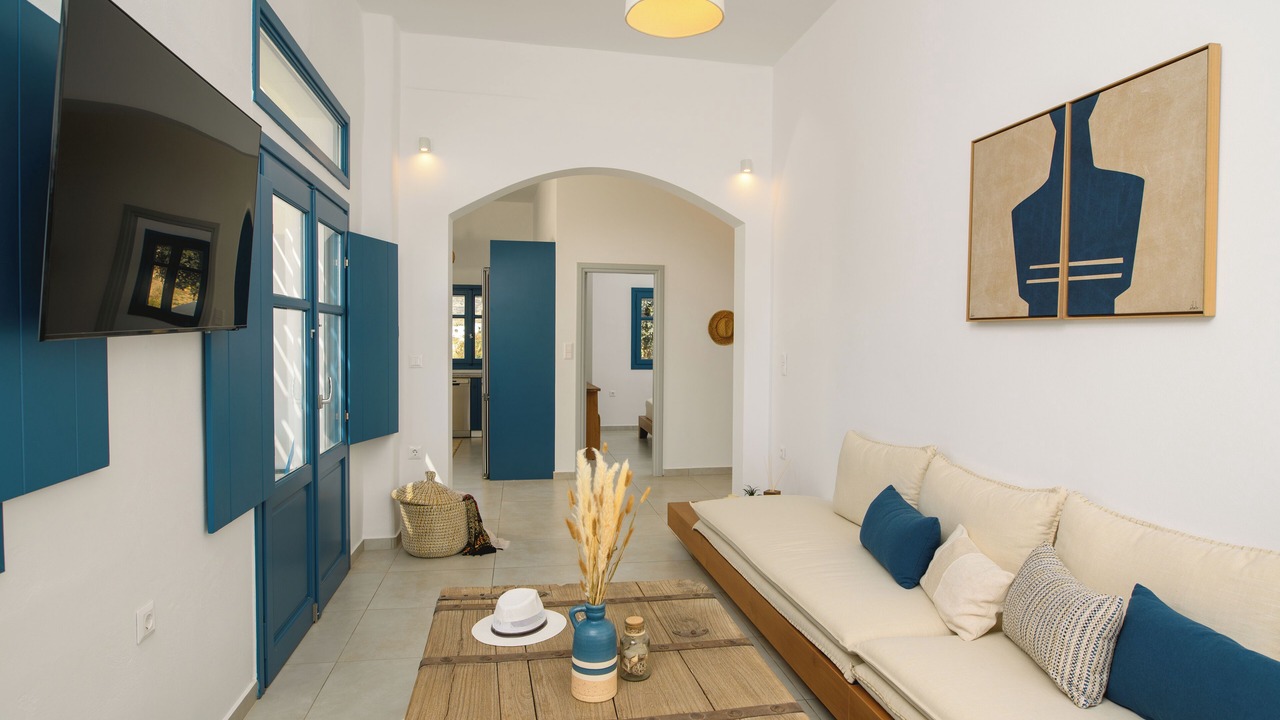 Photo of Livingroom in Aegiali