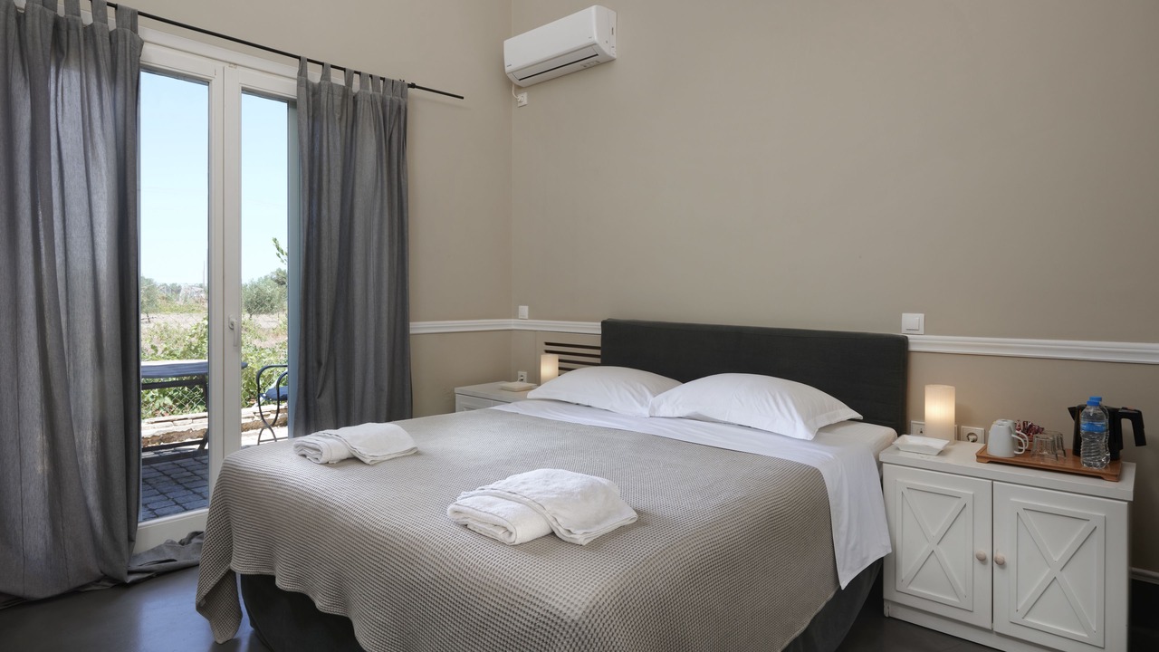 Photo of Bedroom in Markopoulon
