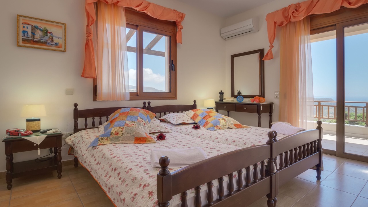 Photo of Bedroom in Triopetra