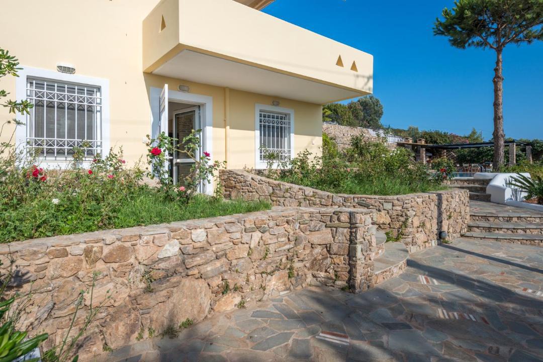 Photo of Buildings in Lavreotiki
