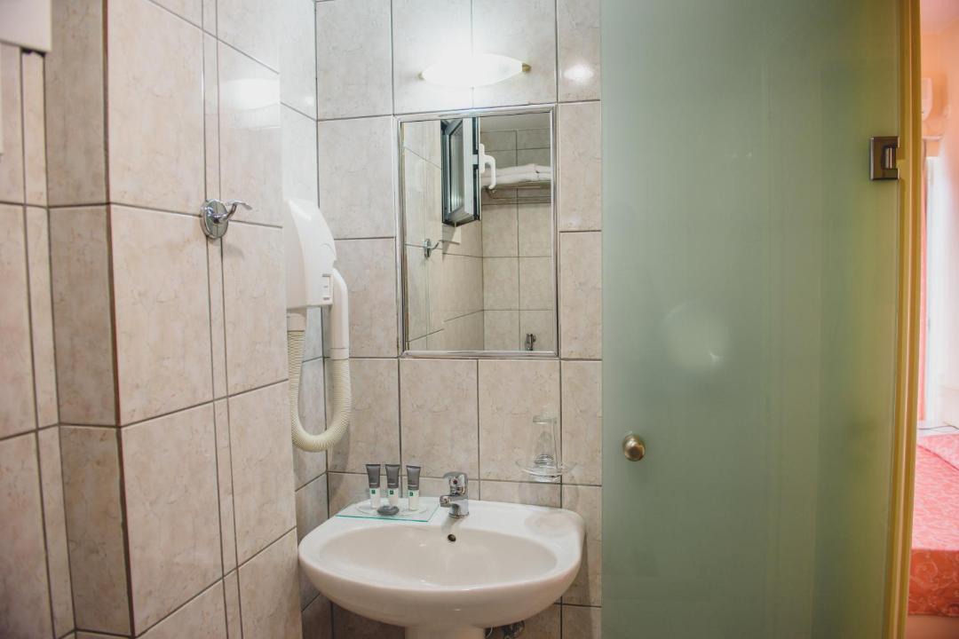 Photo of Bathroom in Kiato