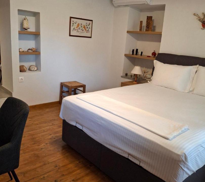 Photo of Bedroom in Pella Region